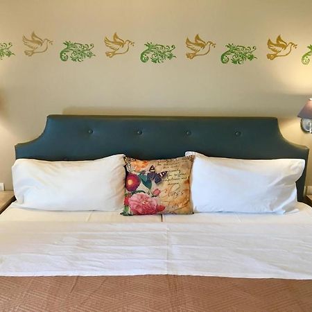 Venus Beach Hotel Bungalows Неа-Стира Экстерьер фото