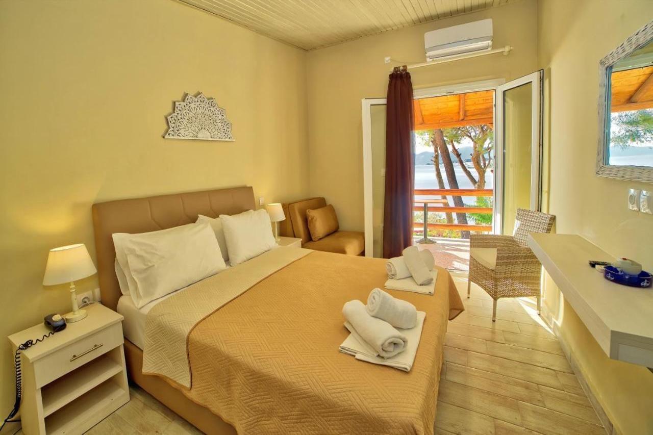 Venus Beach Hotel Bungalows Неа-Стира Экстерьер фото
